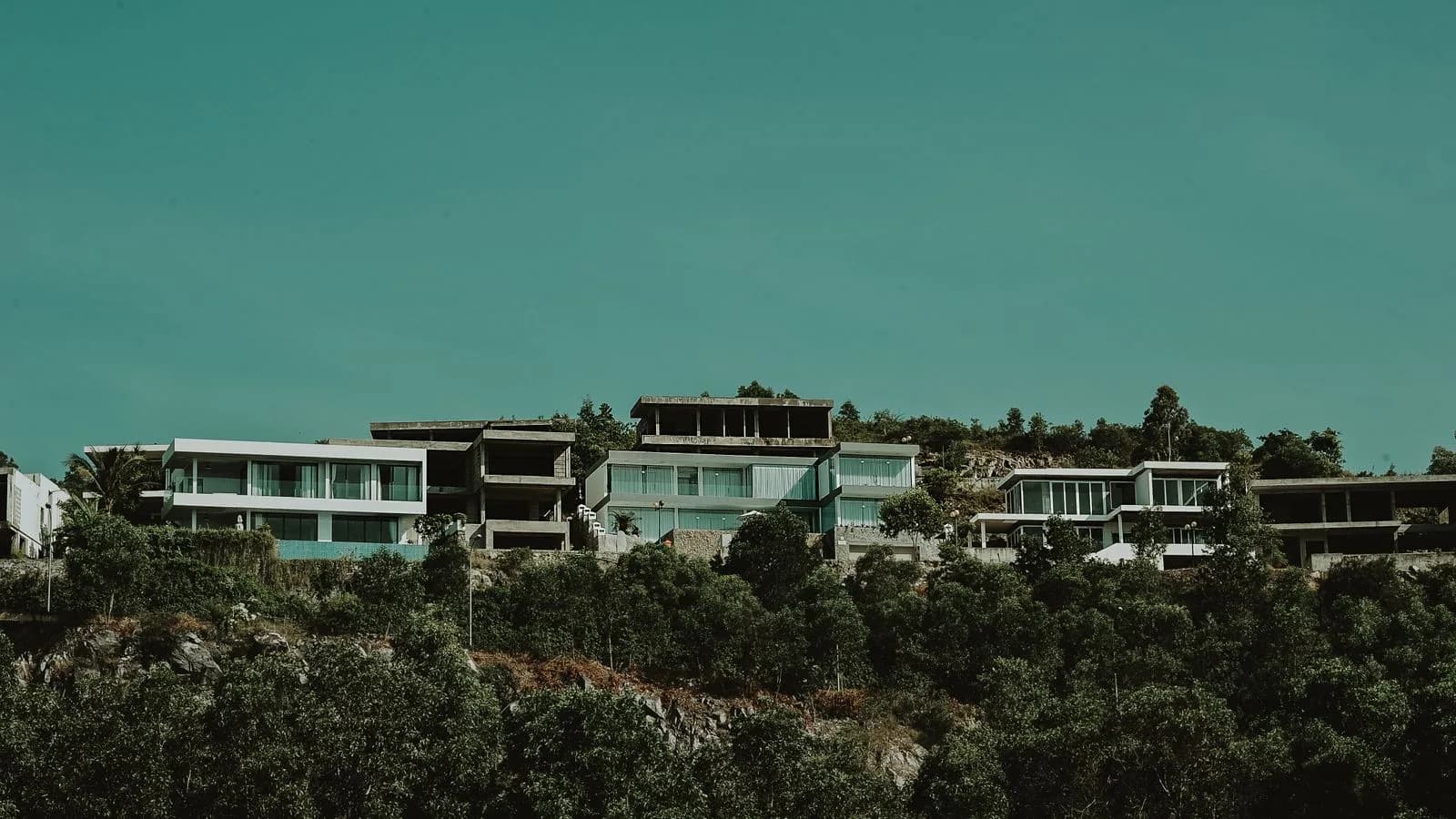 Građevinski plac Luštica, Luštica, Tivat