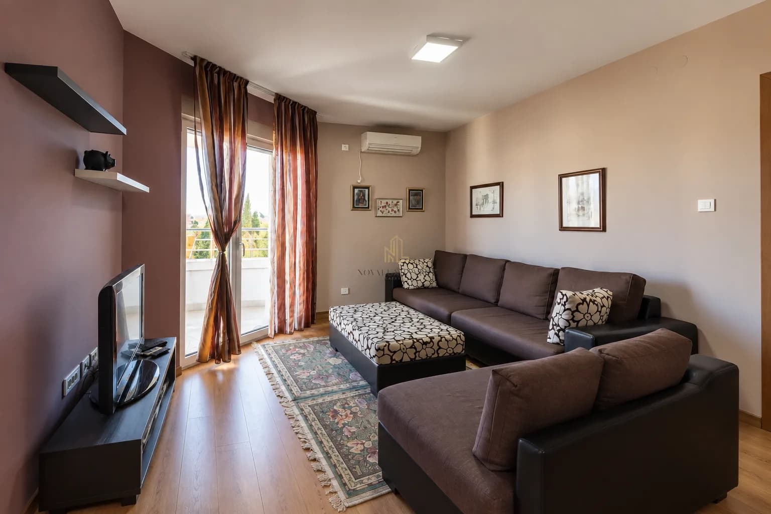 Izdavanje,jednosoban stan,43m2,Zabjelo,Podgorica. — fotografija 1 od 9