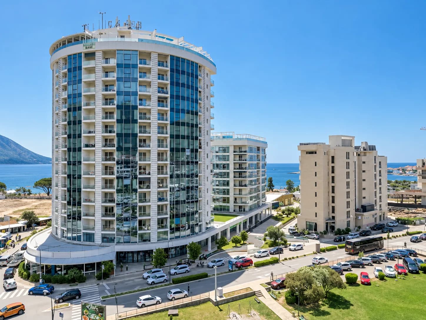 Izdavanje,poslovni prostor,147m2,Centar,Budva. — photo 1 of 5