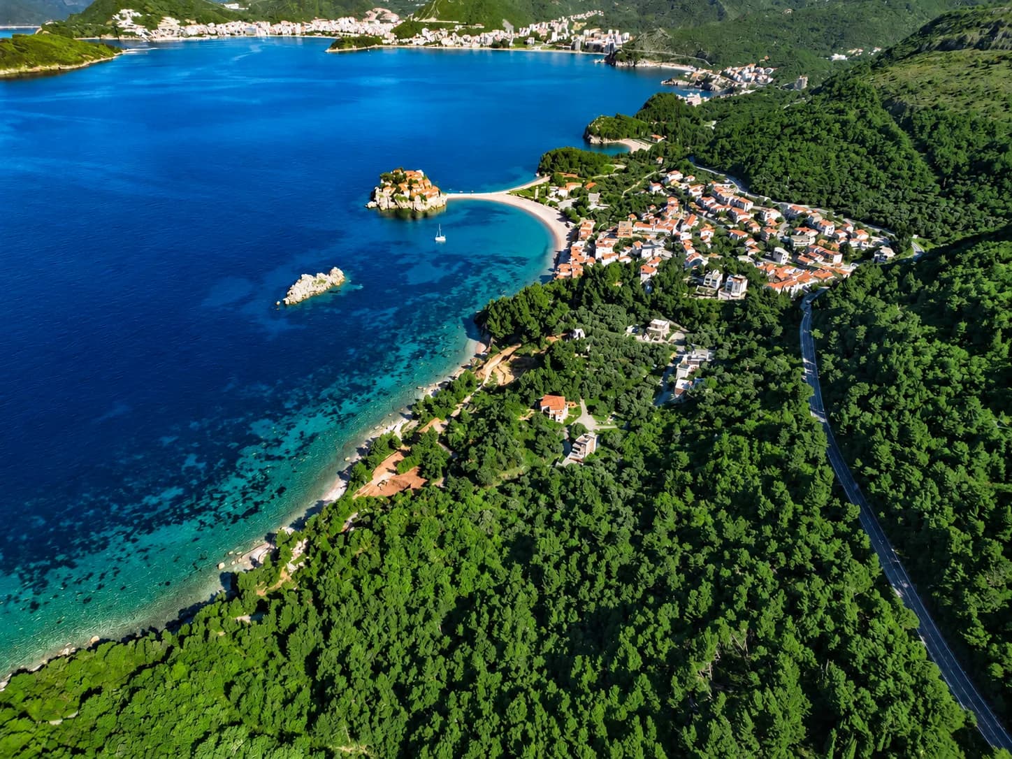 Prodaja,gradjevinsko zemljište,2390m2,Sveti Stefan,Budva. — fotografija 1 od 6