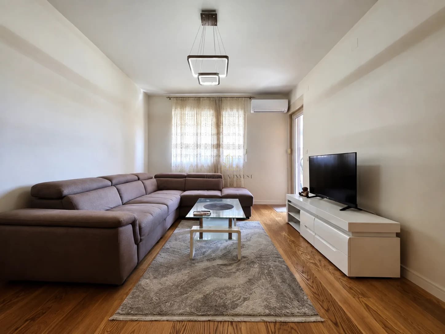 Izdavanje,jednosoban stan,49m2,Central Point,Podgorica. — fotografija 1 od 9